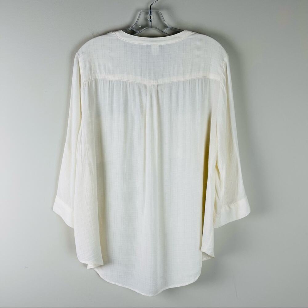 Torrid cream plaid tie lightweight 3/4 sleeve blouse top 10/12 - Picture 6 of 7